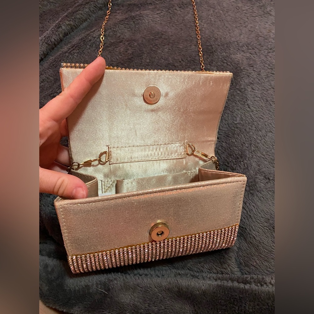 Purse - Picture 2 of 2